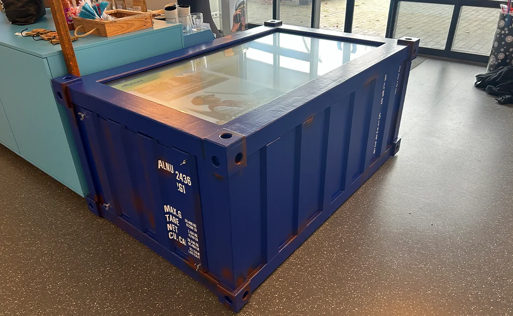 Container met touchscreen